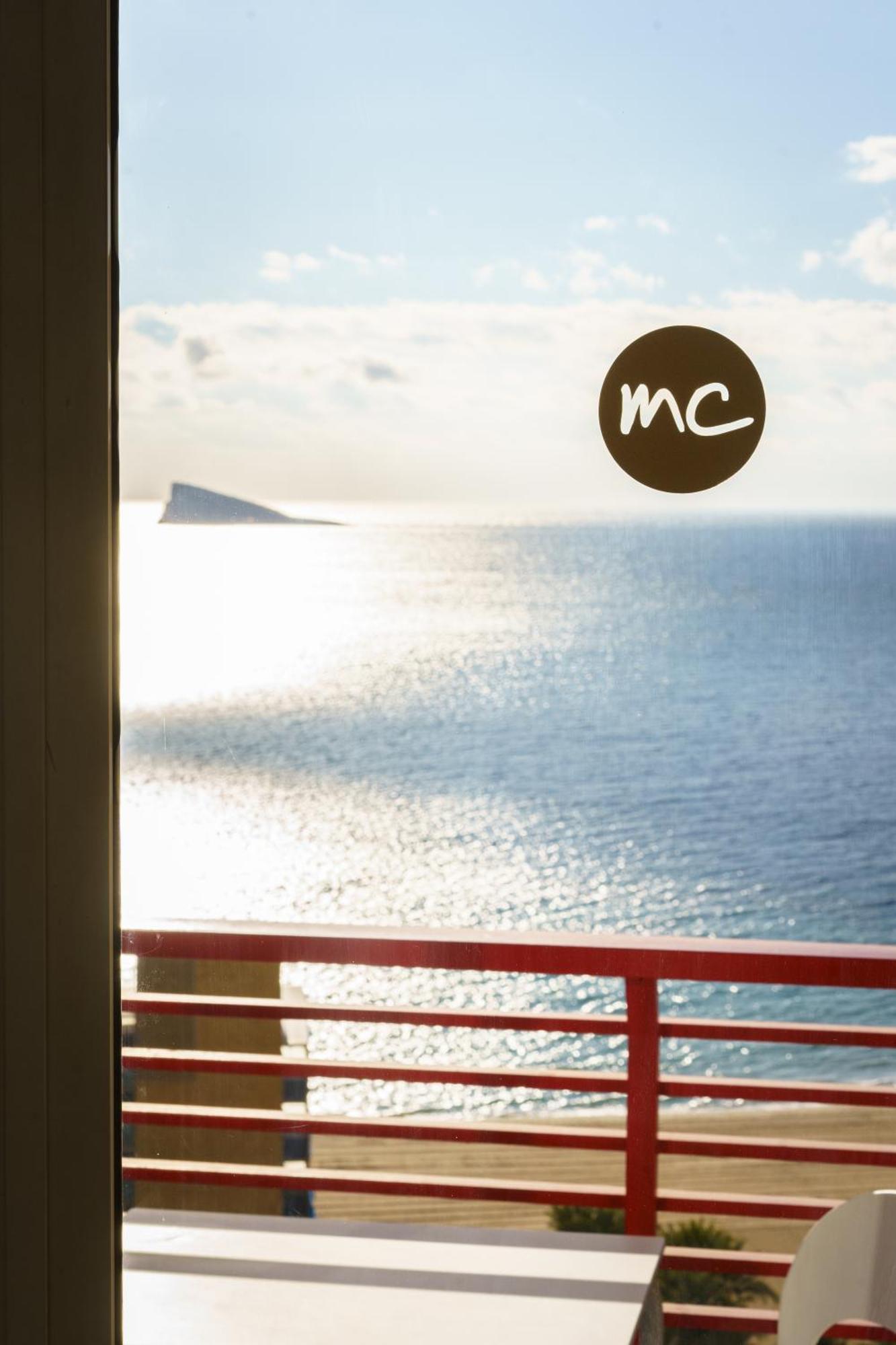Apartamentos El Faro By Mc Benidorm Exterior photo